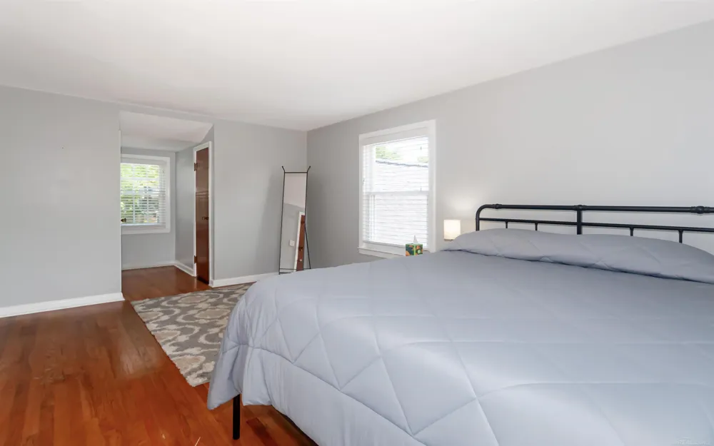 1723 Hawthorne Road Grosse Pointe Woods City, MI 48236