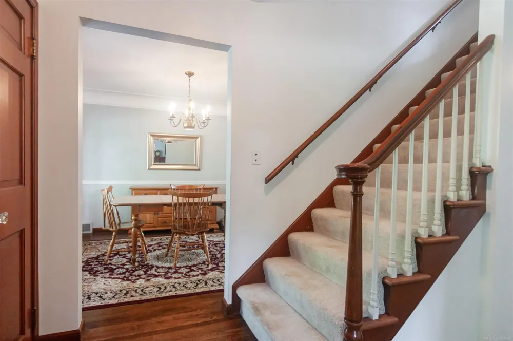 1723 Hawthorne Road Grosse Pointe Woods City, MI 48236