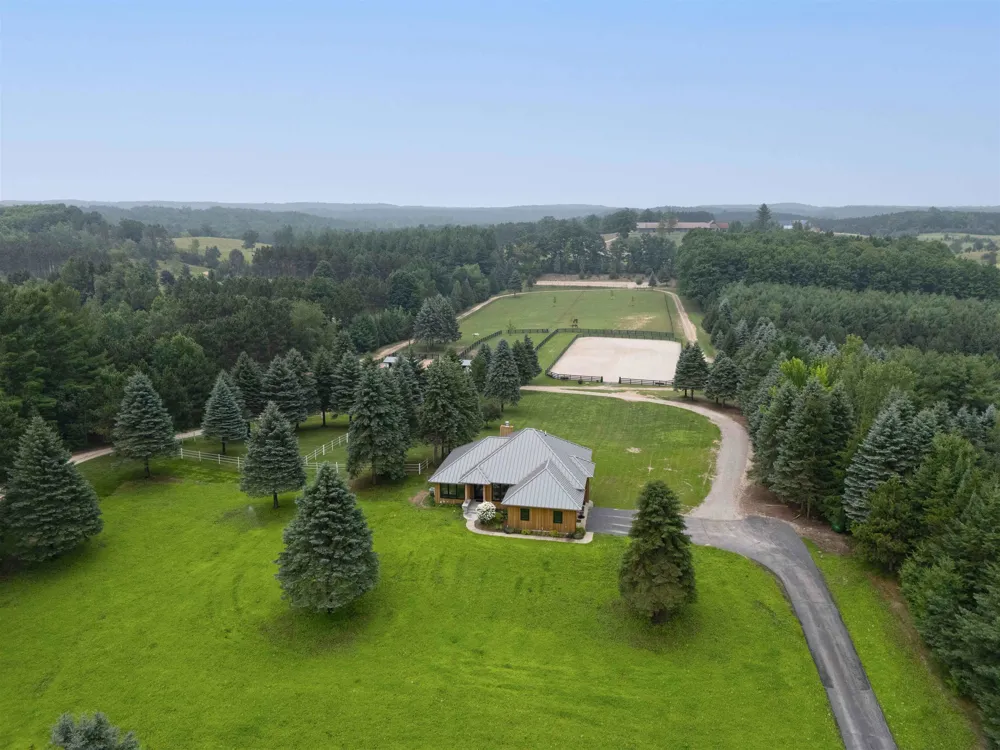 7692 Crisp Road Whitewater Township, MI 49690