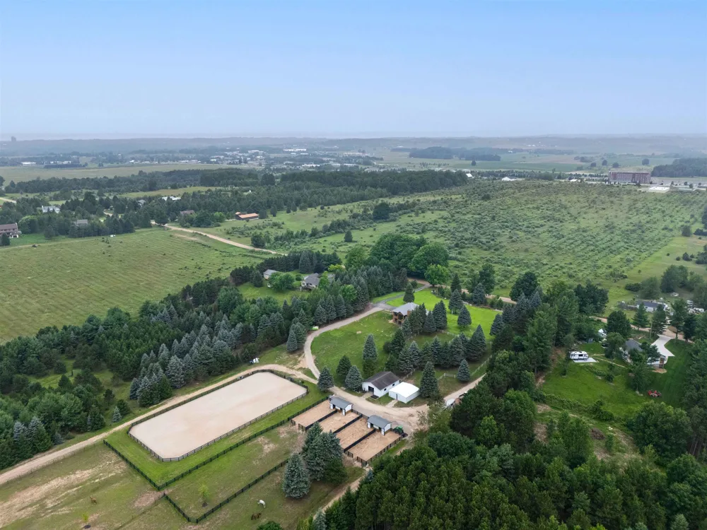 7692 Crisp Road Whitewater Township, MI 49690