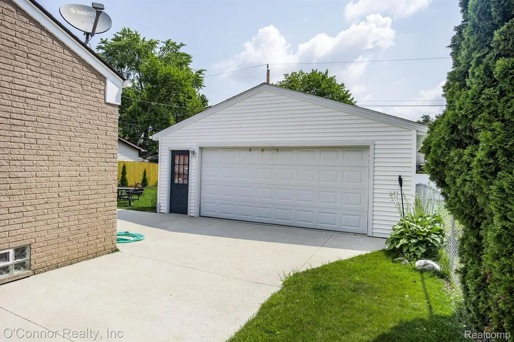 655 Georgia Avenue Marysville City, MI 48040