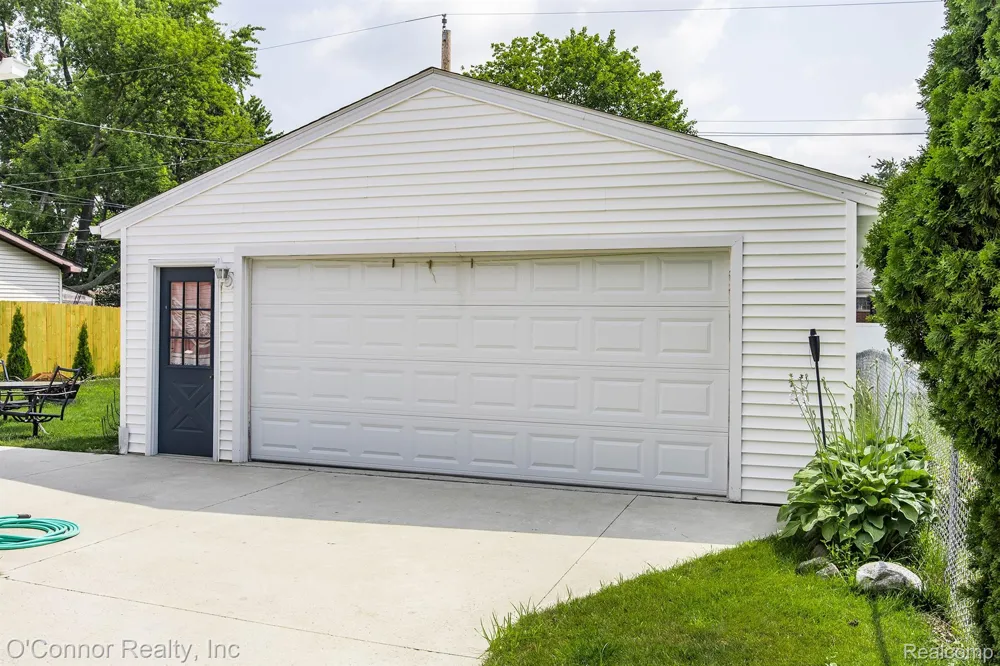 655 Georgia Avenue Marysville City, MI 48040