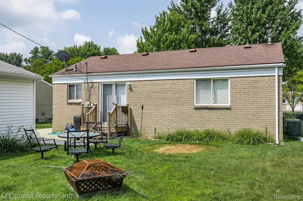 655 Georgia Avenue Marysville City, MI 48040