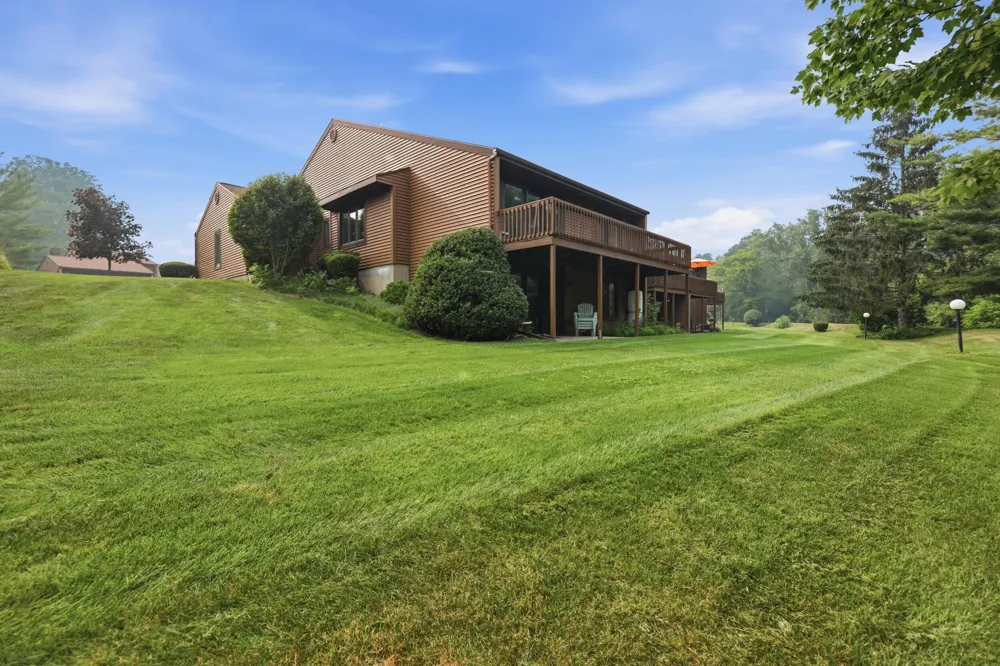 625 Maple Creek Drive #35 Holland City, MI 49423