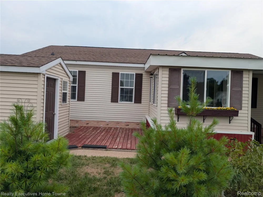 6203 Square Lake Drive Drive Kimball Township, MI 48074