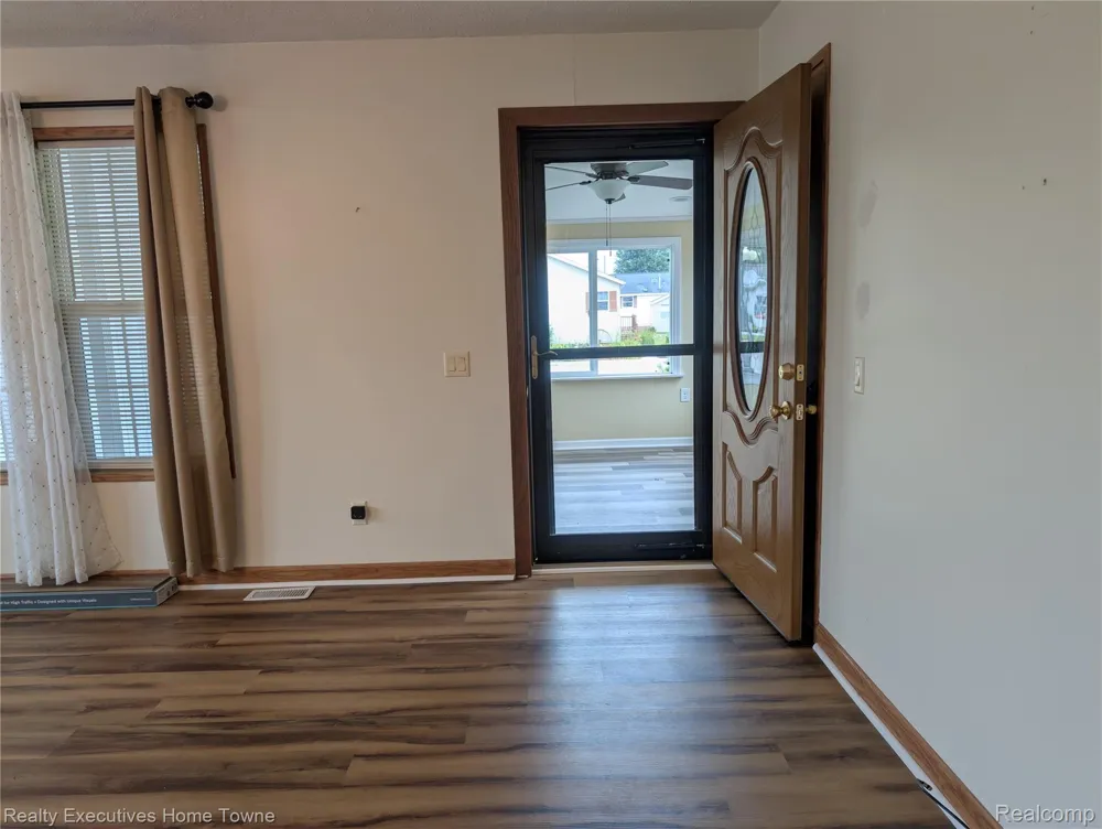 6203 Square Lake Drive Drive Kimball Township, MI 48074