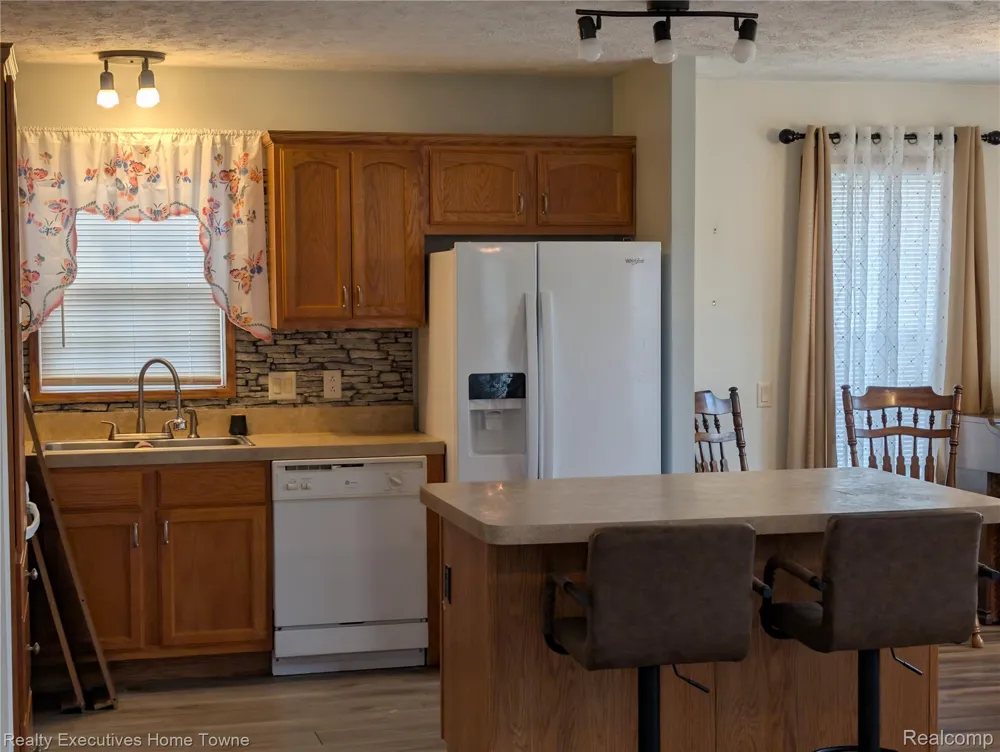 6203 Square Lake Drive Drive Kimball Township, MI 48074