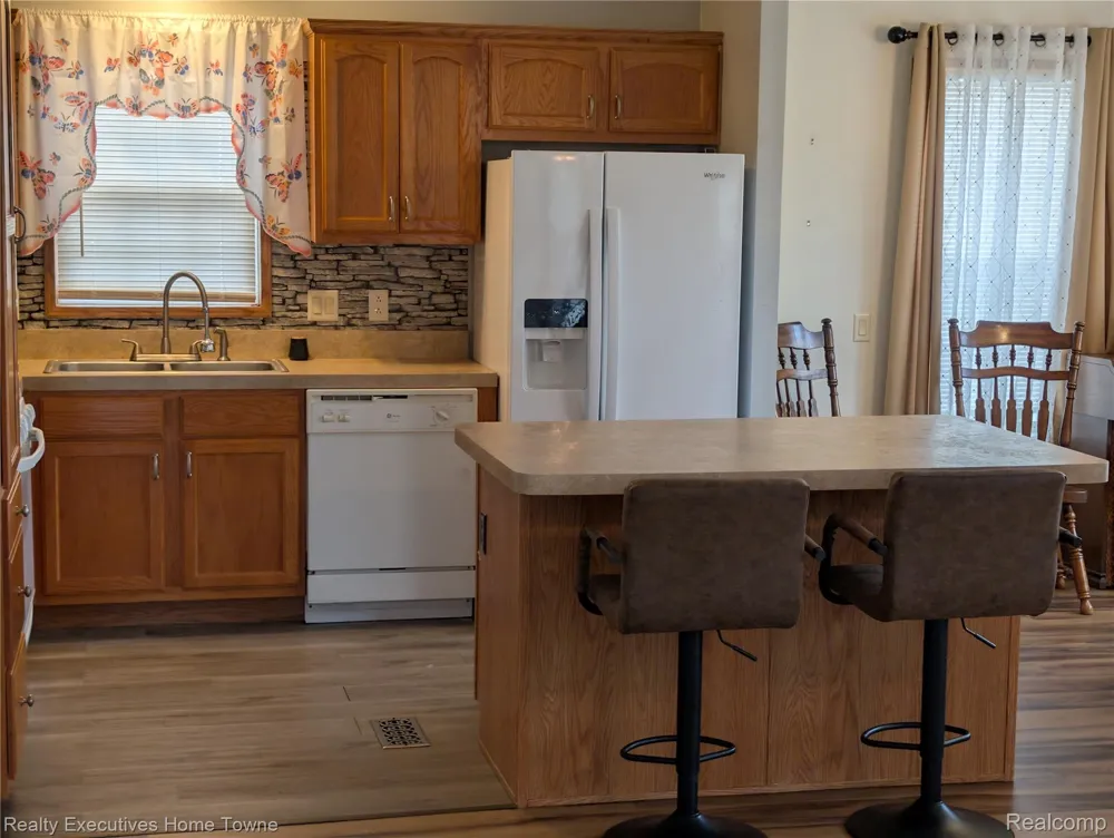 6203 Square Lake Drive Drive Kimball Township, MI 48074