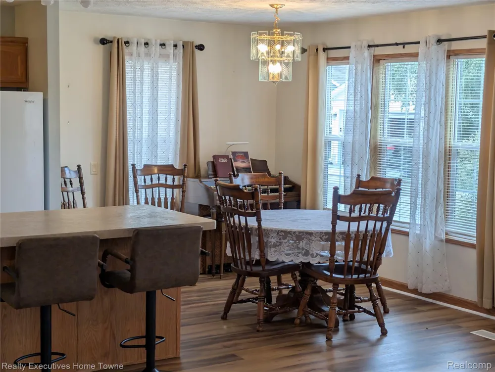 6203 Square Lake Drive Drive Kimball Township, MI 48074