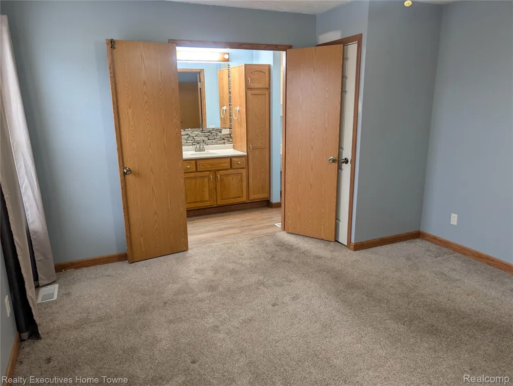 6203 Square Lake Drive Drive Kimball Township, MI 48074