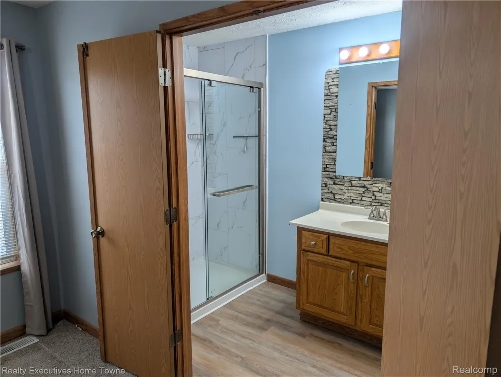 6203 Square Lake Drive Drive Kimball Township, MI 48074