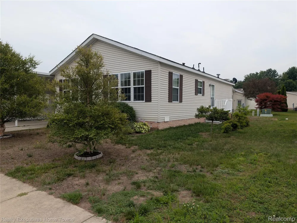 6203 Square Lake Drive Drive Kimball Township, MI 48074