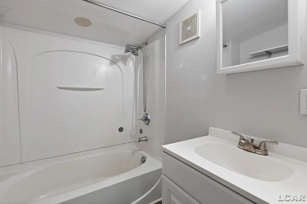 3066 Bent Oak Highway Adrian Township, MI 49221