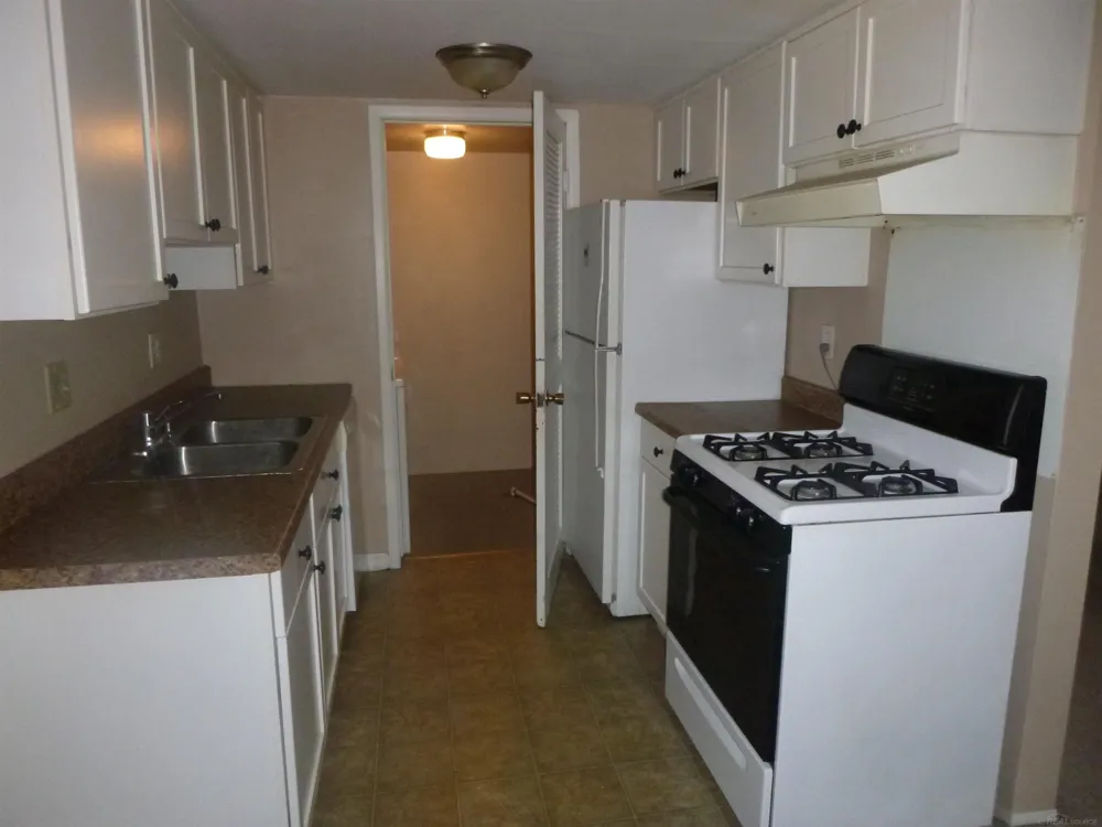 34272 Garfield Circle Fraser City, MI 48026