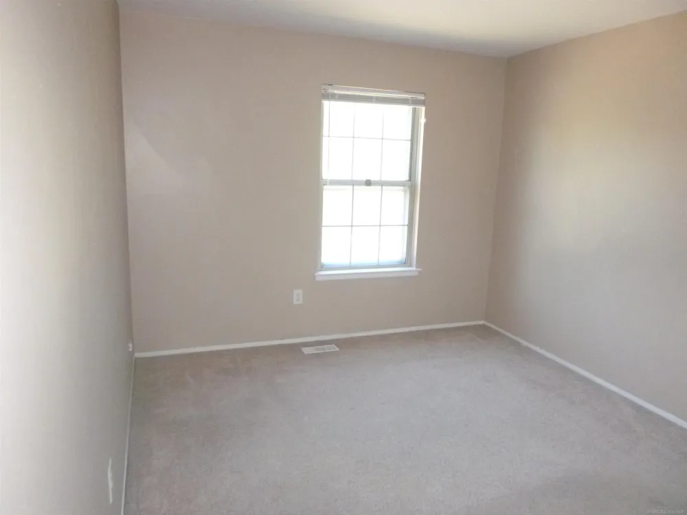 34272 Garfield Circle Fraser City, MI 48026