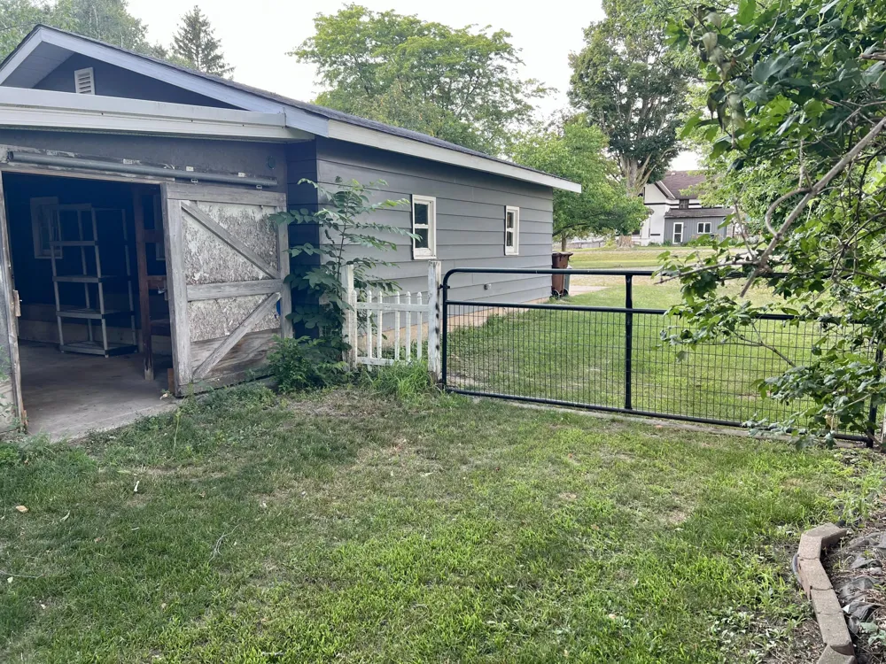 15747 Coral Road Unknown, MI 49322