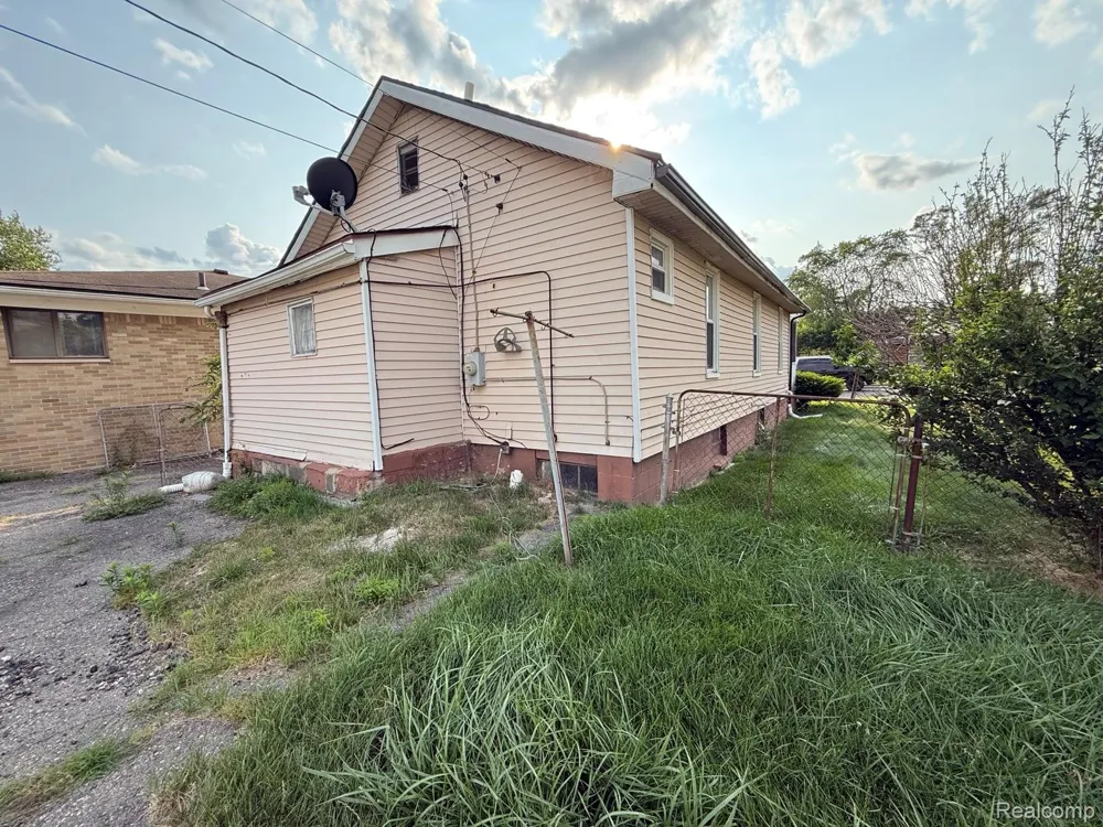 3935 15th Street Ecorse City, MI 48229