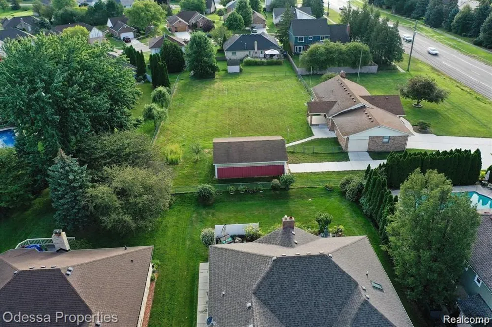 16185 24 MILE ROAD Macomb Township, MI 48042