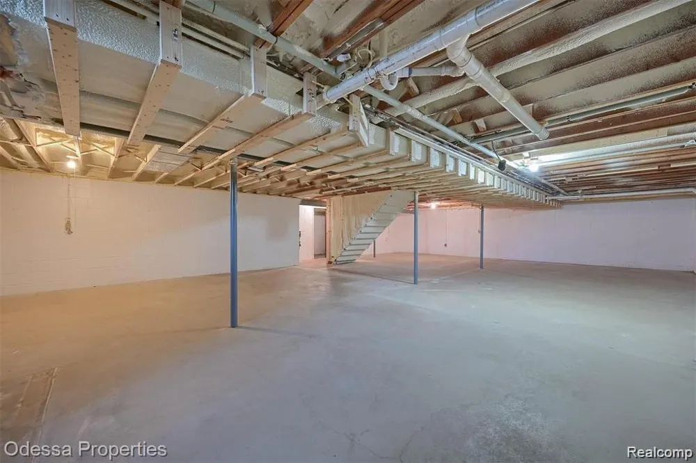 16185 24 MILE ROAD Macomb Township, MI 48042