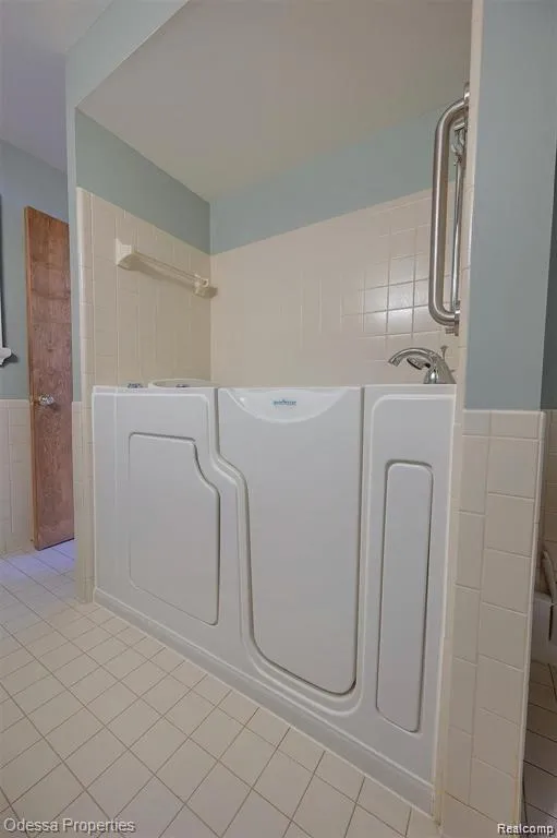 16185 24 MILE ROAD Macomb Township, MI 48042