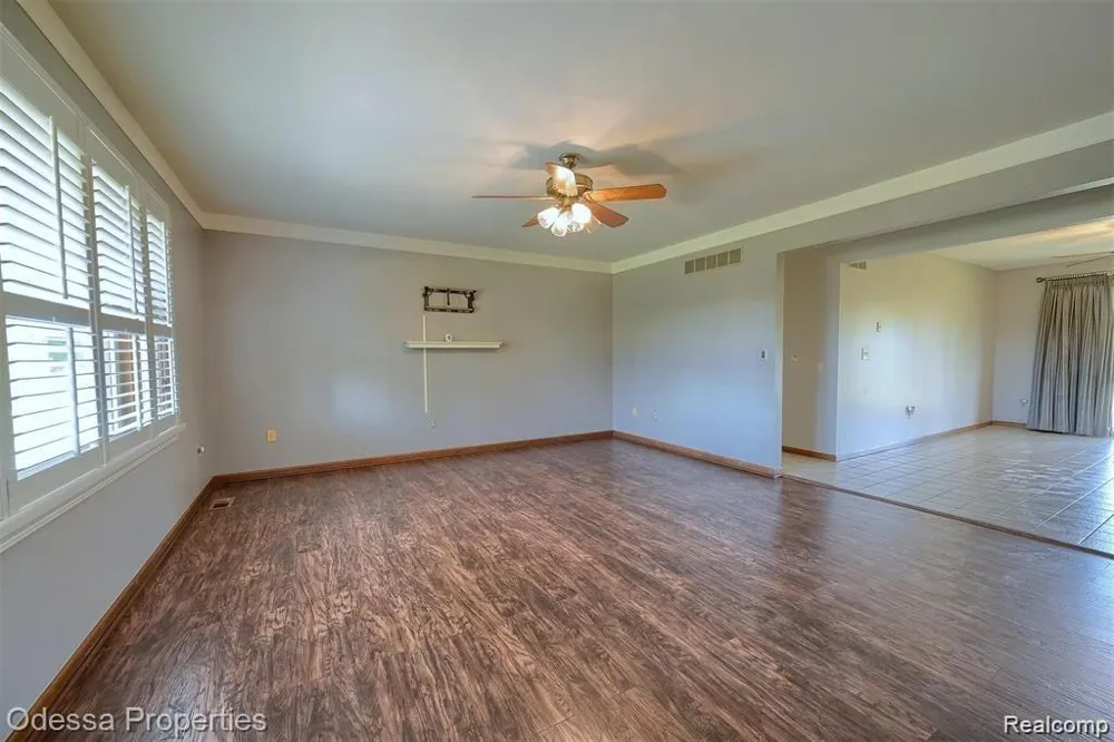 16185 24 MILE ROAD Macomb Township, MI 48042