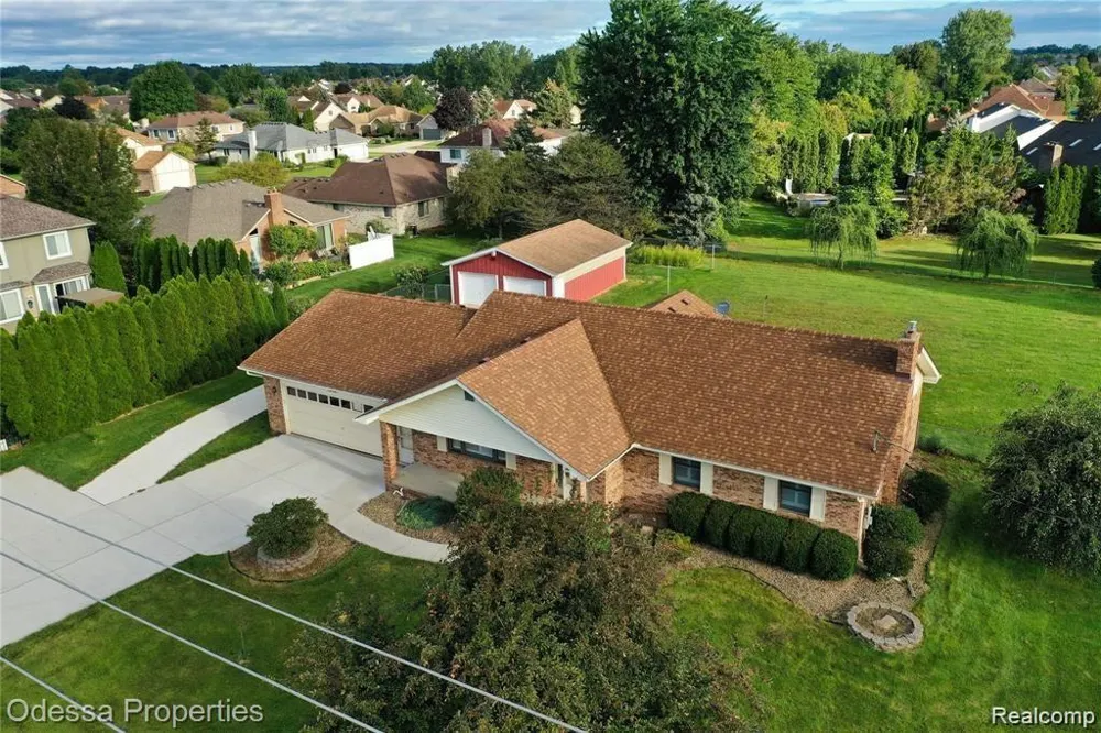 16185 24 MILE ROAD Macomb Township, MI 48042