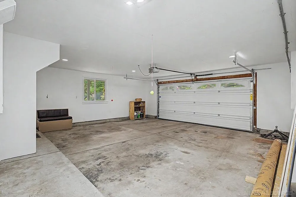 1571 Waukazoo Drive Park Township, MI 49424