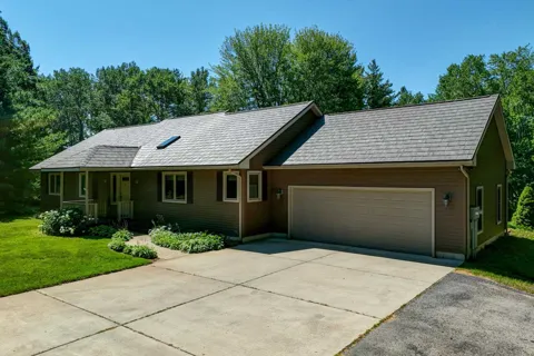 1225 Fernwood Drive