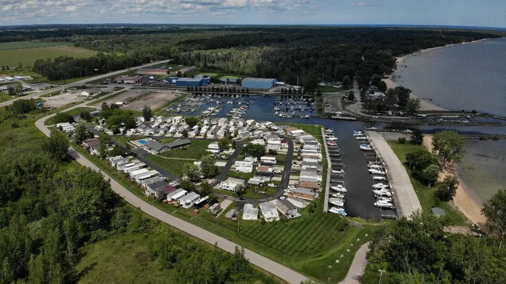 3676 E Michigan Avenue Au Gres Township, MI 48703