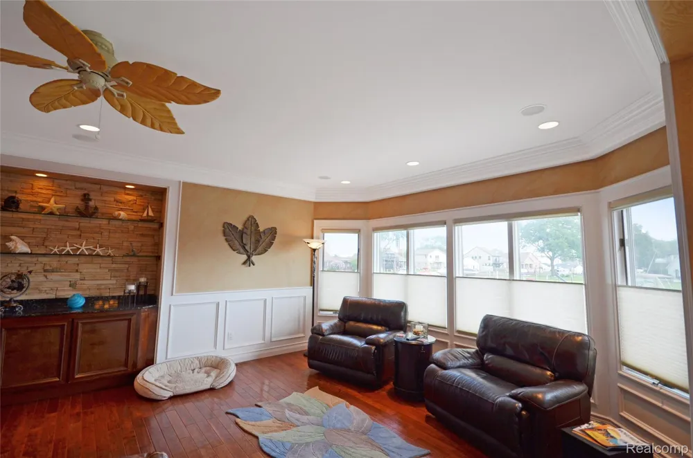 38048 Huron Pointe Drive Harrison Charter Township, MI 48045