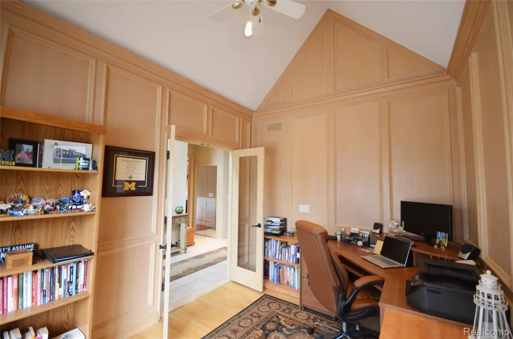 38048 Huron Pointe Drive Harrison Charter Township, MI 48045