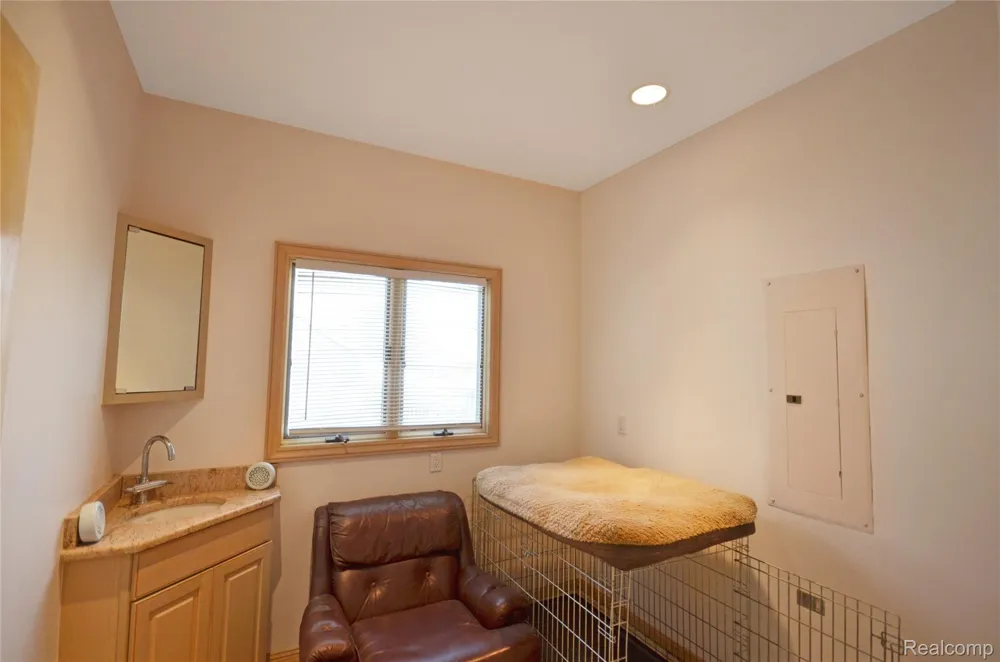 38048 Huron Pointe Drive Harrison Charter Township, MI 48045