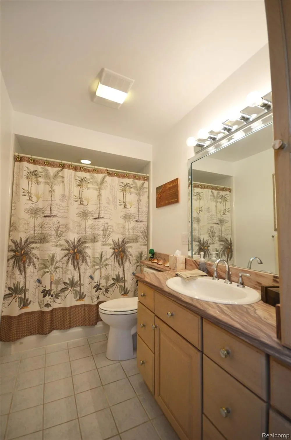 38048 Huron Pointe Drive Harrison Charter Township, MI 48045
