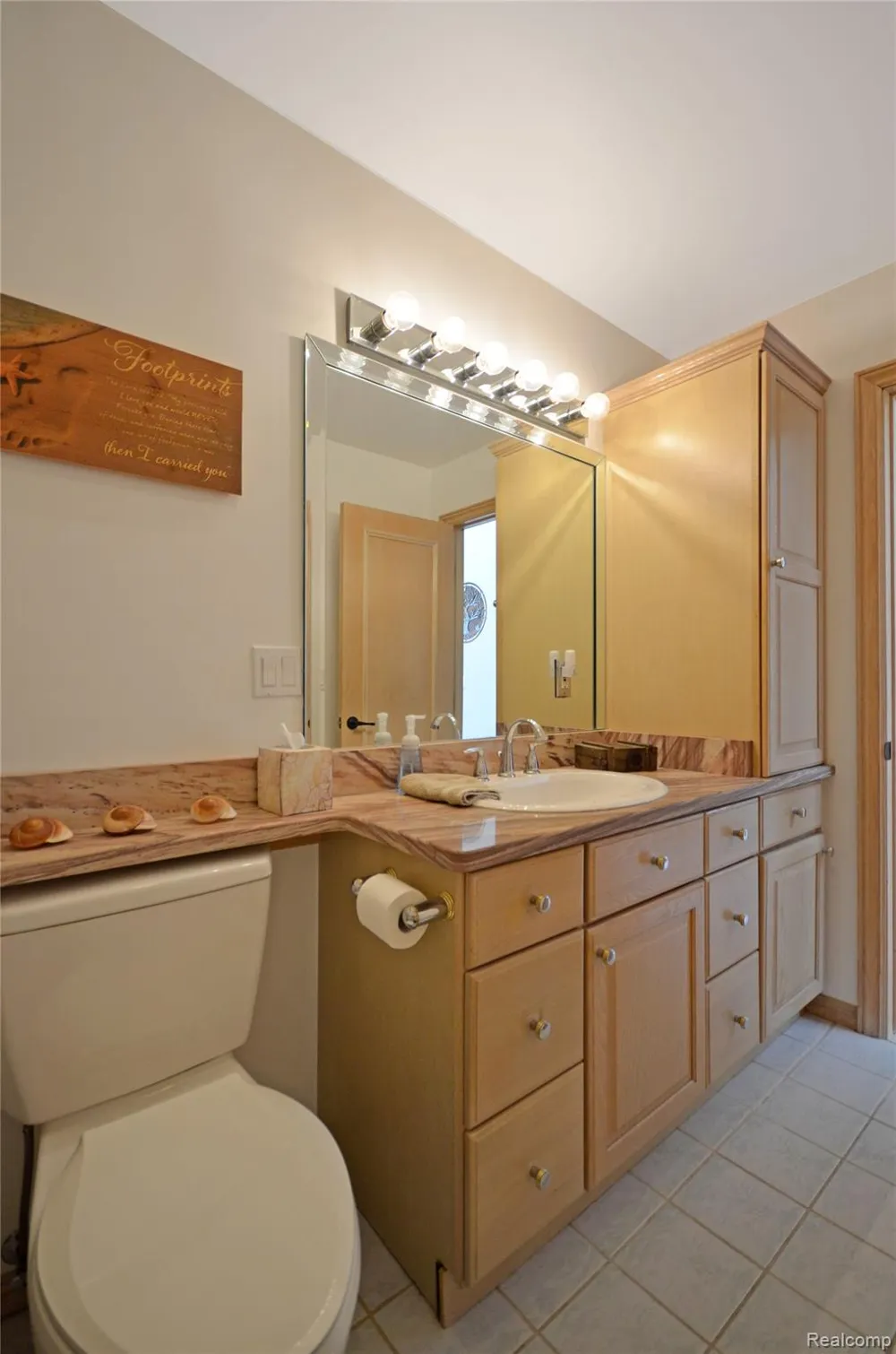 38048 Huron Pointe Drive Harrison Charter Township, MI 48045