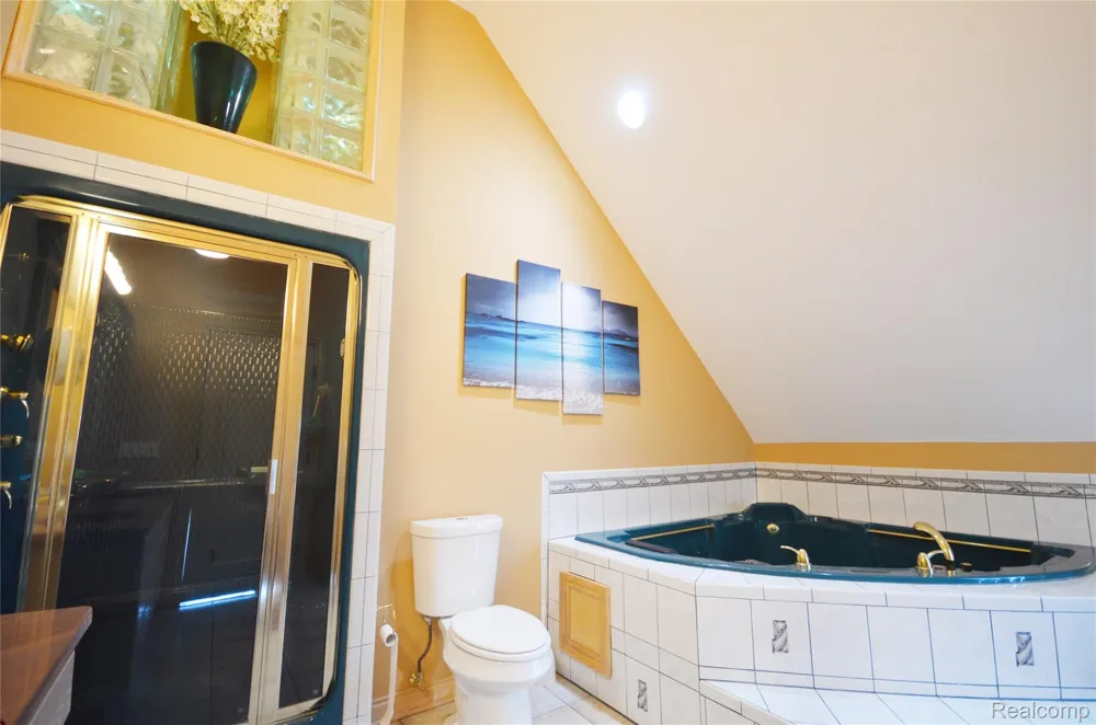 38048 Huron Pointe Drive Harrison Charter Township, MI 48045