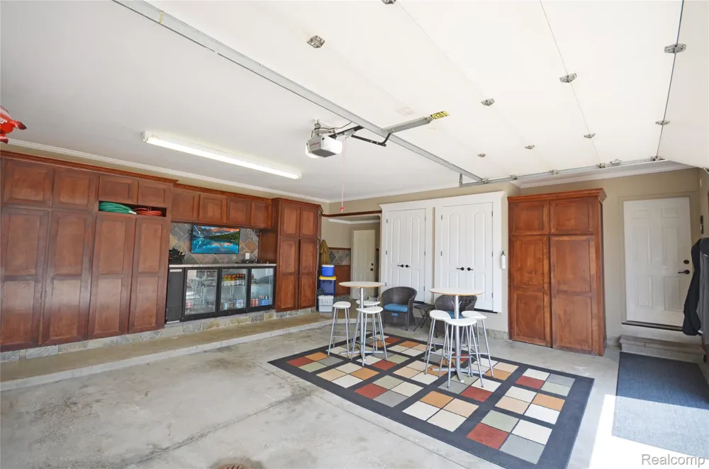 38048 Huron Pointe Drive Harrison Charter Township, MI 48045