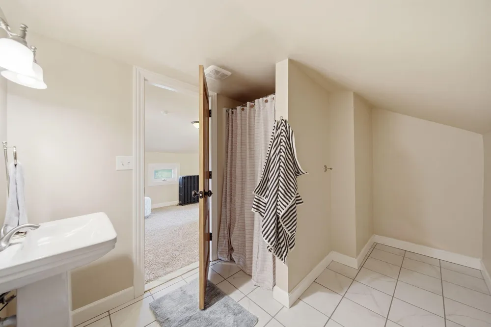 7760 Willow Road Saline Township, MI 49236