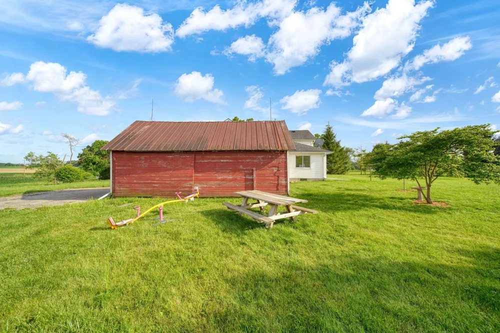 7760 Willow Road Saline Township, MI 49236