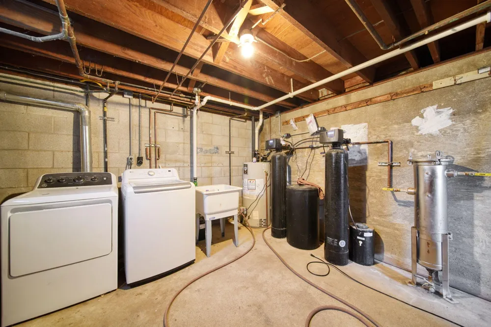 7760 Willow Road Saline Township, MI 49236