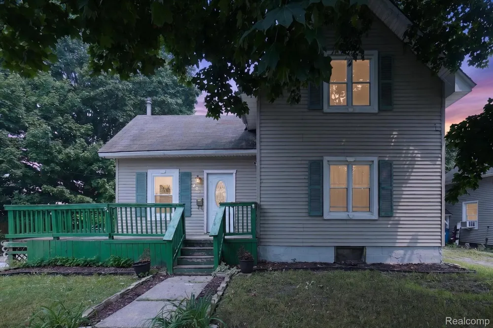 203 Grant Street Holly Township, MI 48442