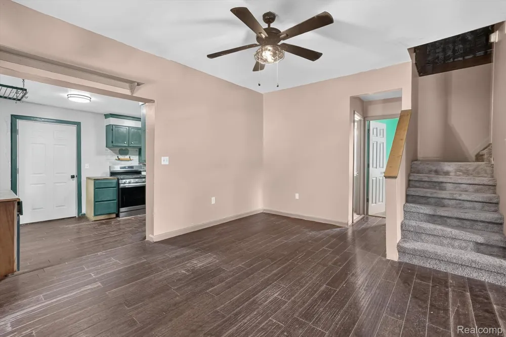 203 Grant Street Holly Township, MI 48442