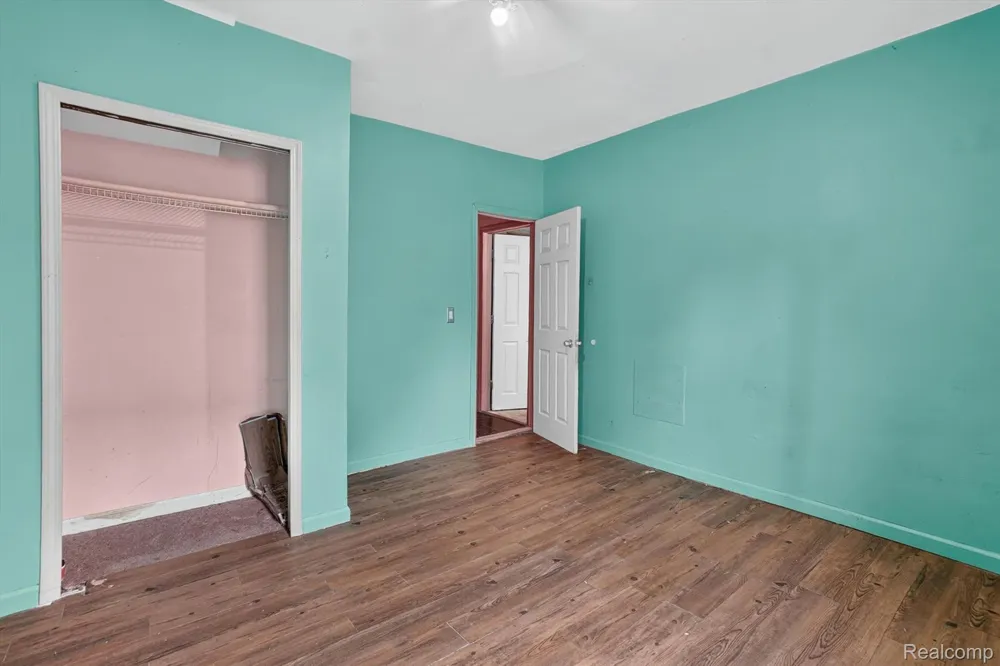 203 Grant Street Holly Township, MI 48442
