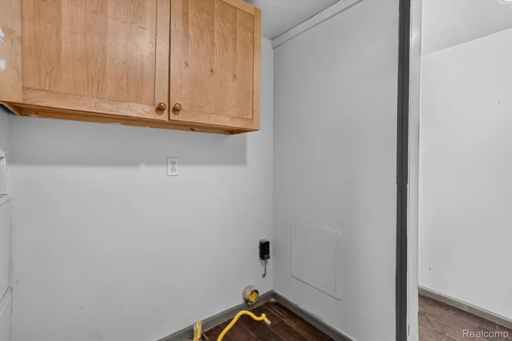 203 Grant Street Holly Township, MI 48442
