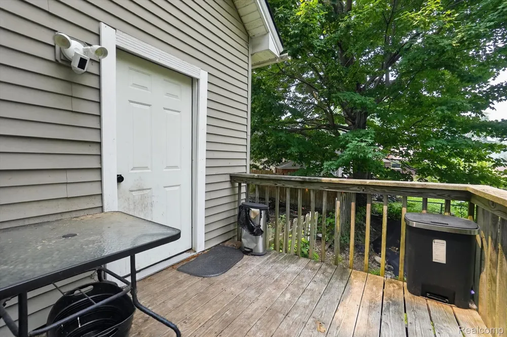 203 Grant Street Holly Township, MI 48442