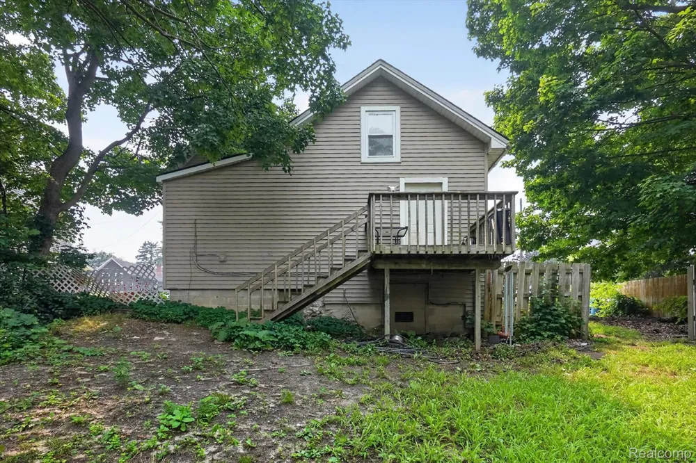 203 Grant Street Holly Township, MI 48442