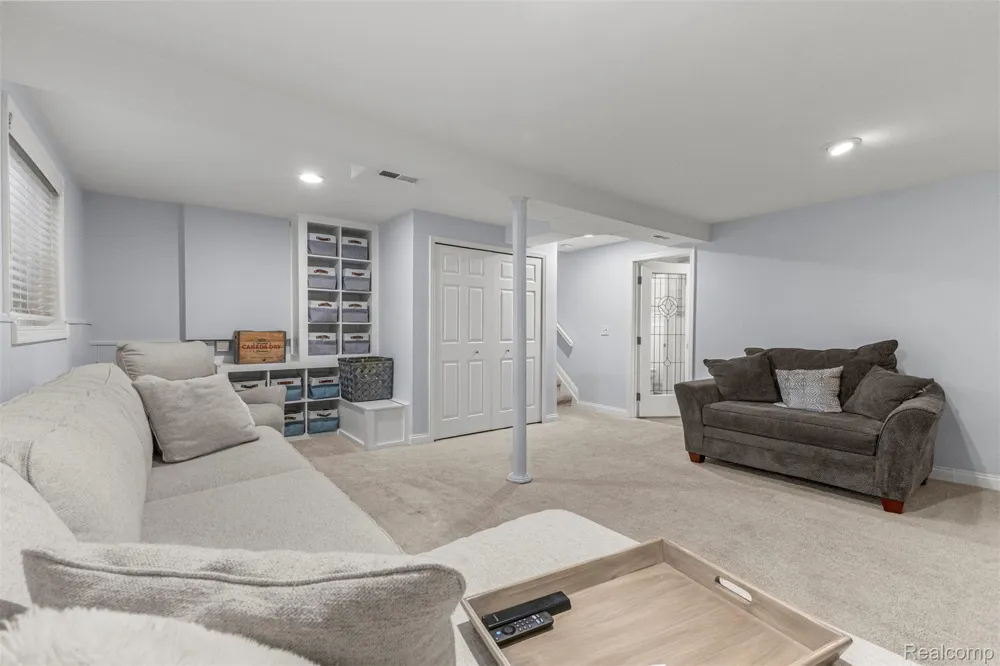 520 Byron Street Plymouth City, MI 48170