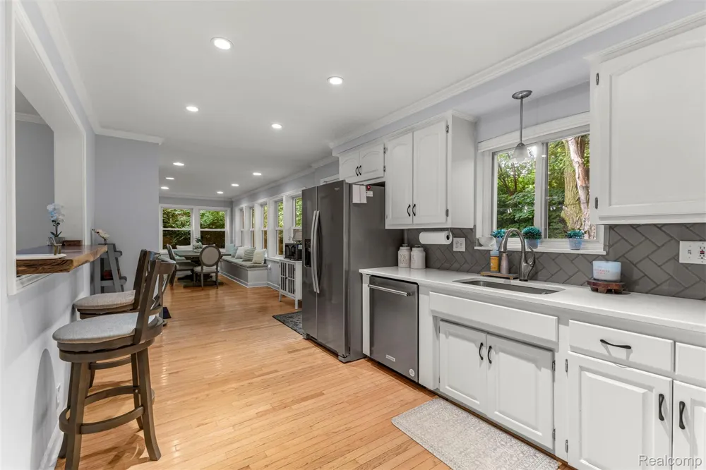 520 Byron Street Plymouth City, MI 48170