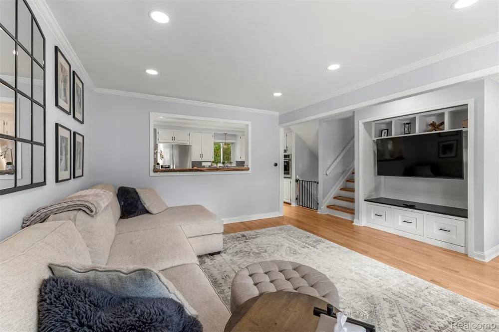 520 Byron Street Plymouth City, MI 48170