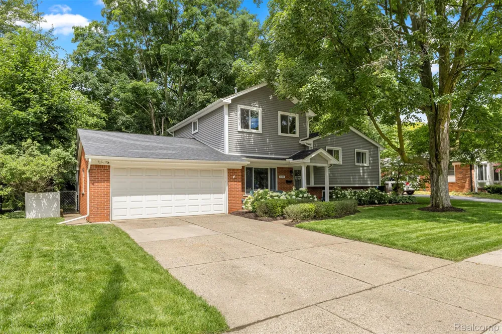 520 Byron Street Plymouth City, MI 48170