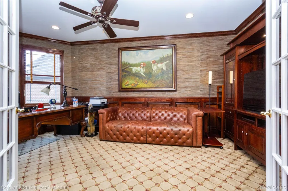 57177 Covington Drive Washington Township, MI 48094